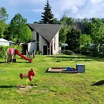 Confortable A - 6 Pers. - Api-1-52-2037 אתר קמפינג La Tour-dʼAuvergne