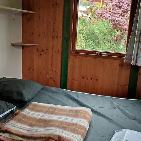 Confortable A - 6 Pers. - Api-1-52-2037 Camping La Tour-dʼAuvergne