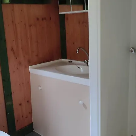 Кемпинг Confortable A - 6 Pers. - Api-1-52-2037 *