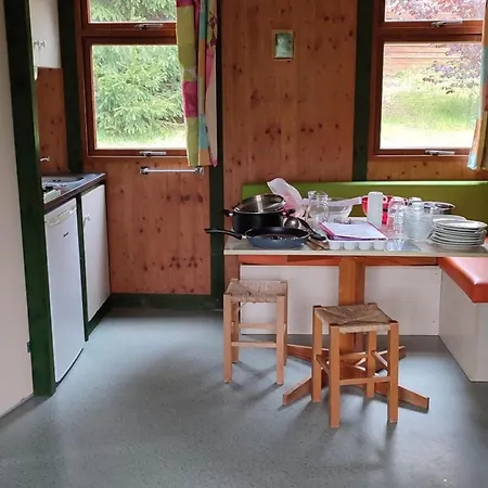 Confortable A - 6 Pers. - Api-1-52-2037 Кемпинг Ла-Тур-д'Овернь