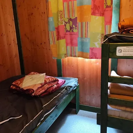 Campsite Confortable A - 6 Pers. - Api-1-52-2037 La Tour-d'Auvergne