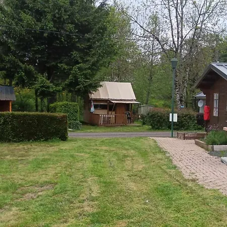 Campsite Confortable A - 6 Pers. - Api-1-52-2037 La Tour-d'Auvergne